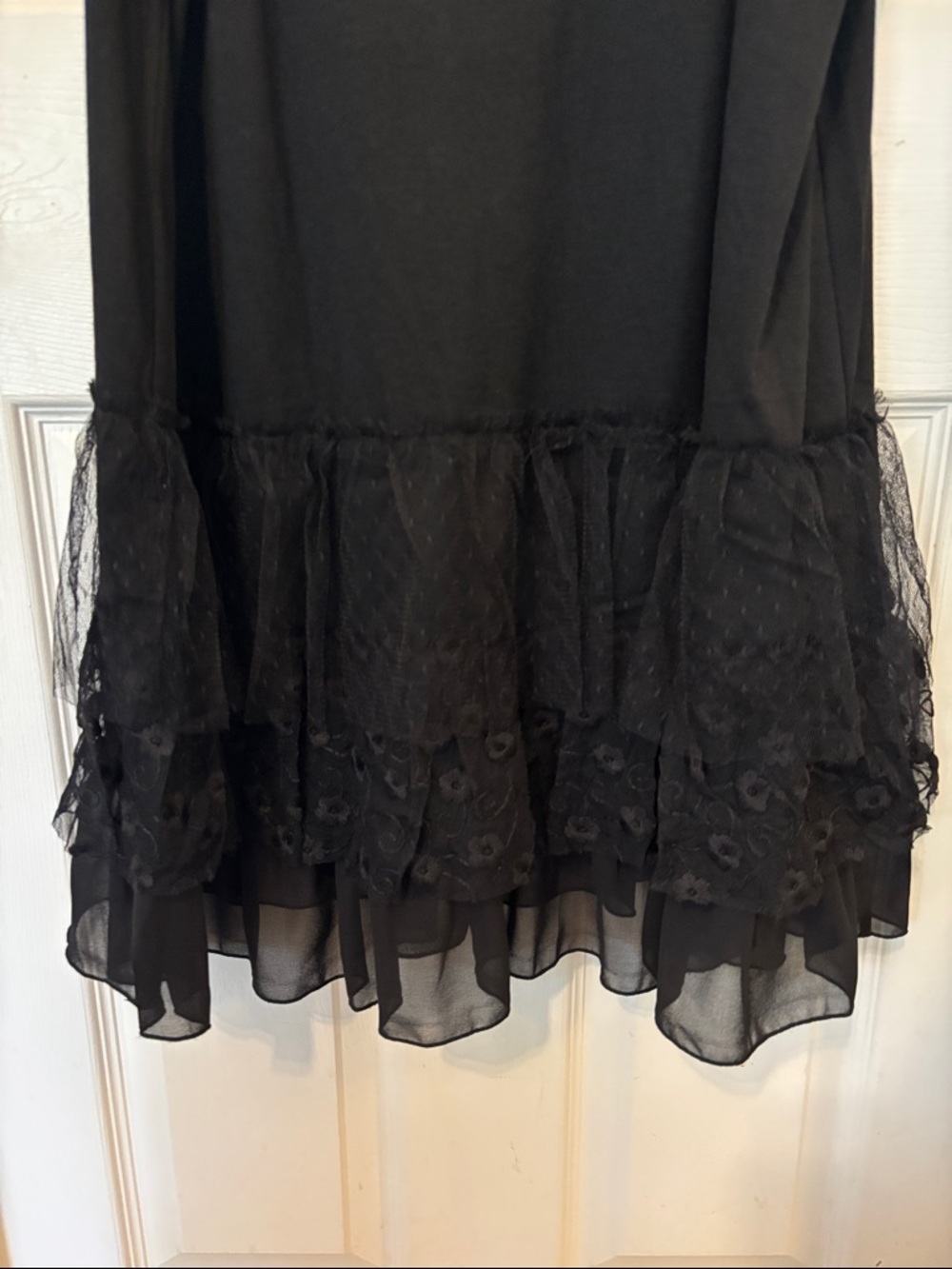 Black Spaghetti Strap Ruffle Hem Dress / Dress Extender. Size 1X - Picture 7 of 9